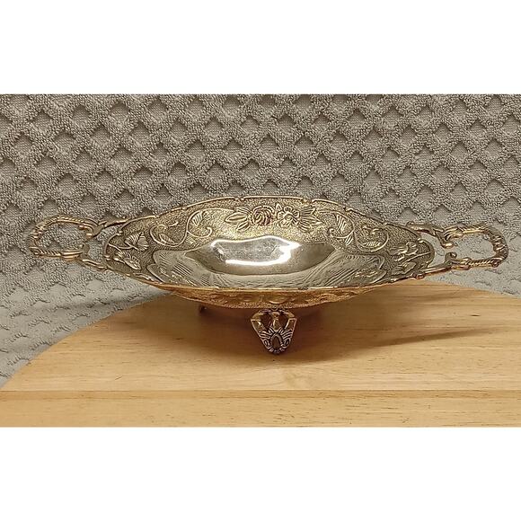 Vintage Studio SilverSmith's Silver Plated Oblong Dish With Handles Floral Scrol - Picture 2 of 6